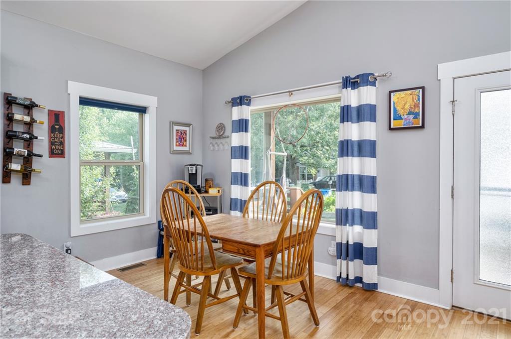98 Vandalia Avenue Asheville NC 28806