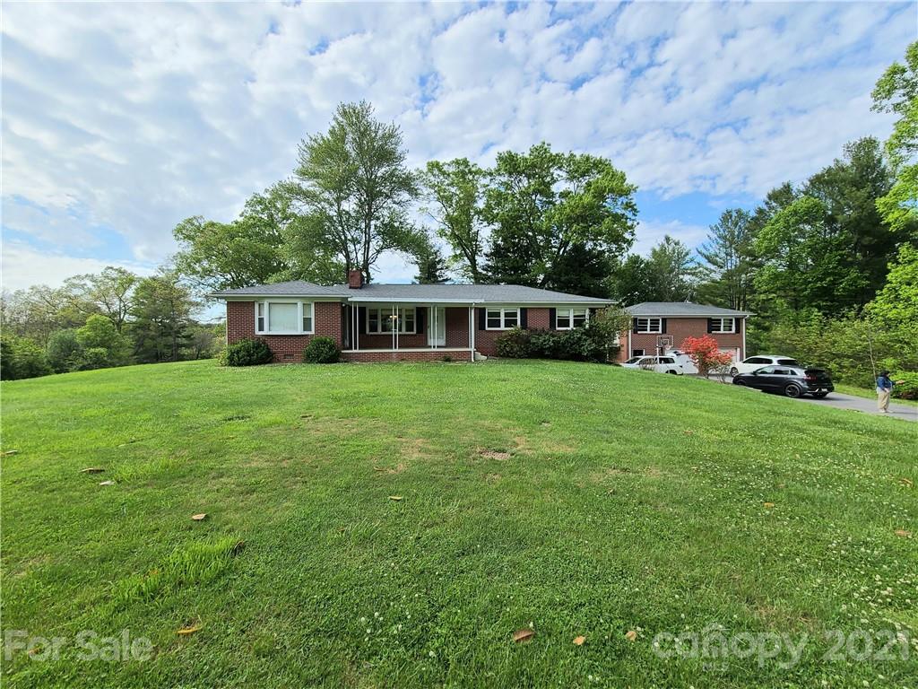 24 Ballard Road Weaverville NC 28787