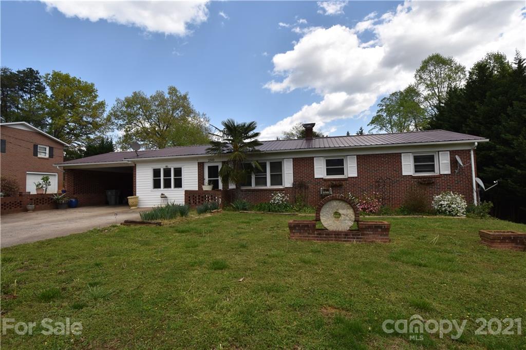 2310 Honeysuckle Place Lenoir NC 28645