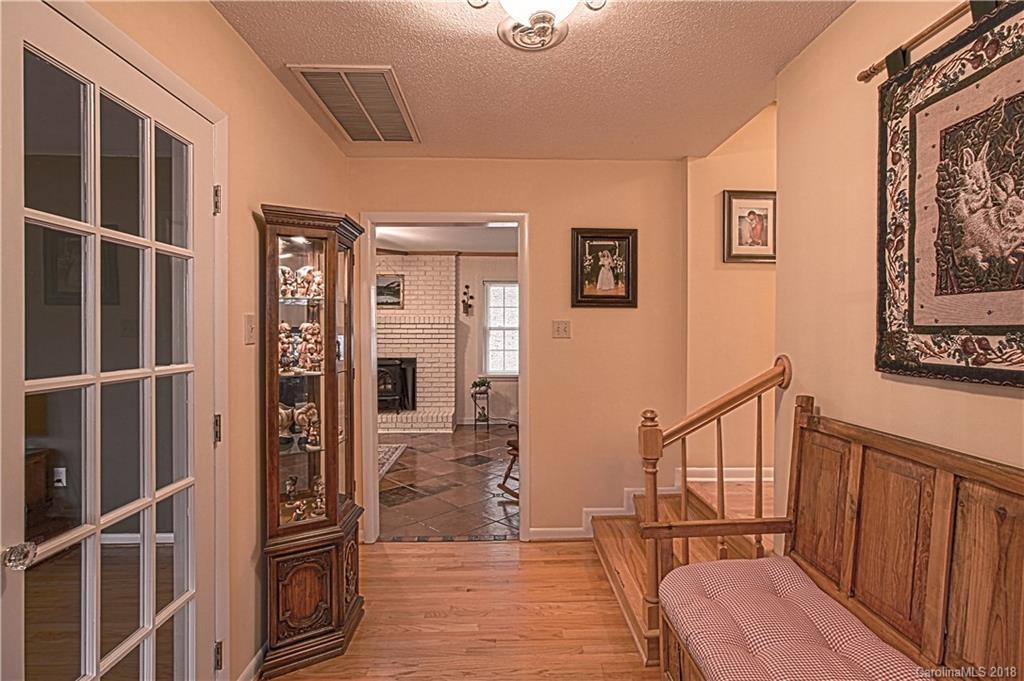 536 Old Neal Road Marion NC 28752