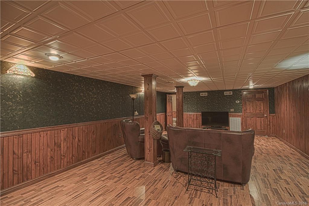 536 Old Neal Road Marion NC 28752