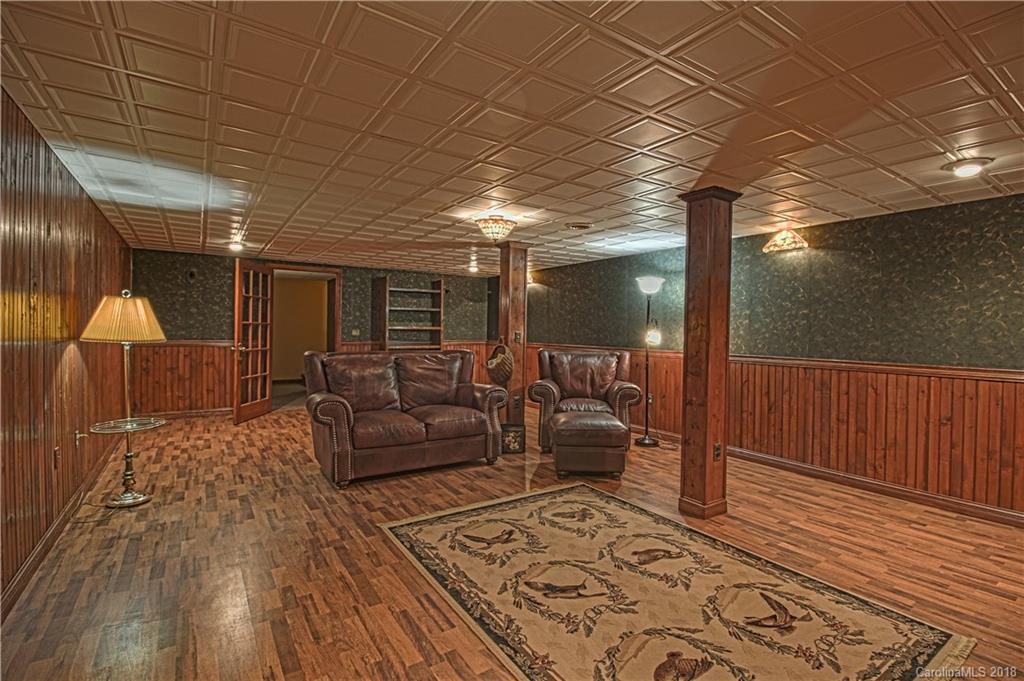 536 Old Neal Road Marion NC 28752