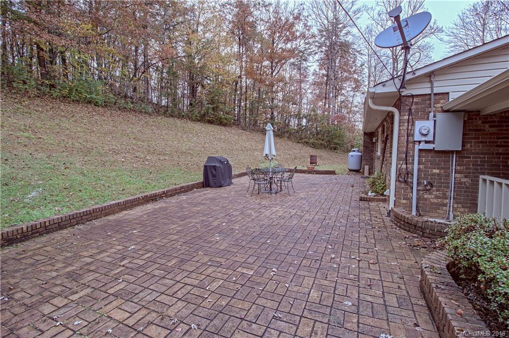 536 Old Neal Road Marion NC 28752