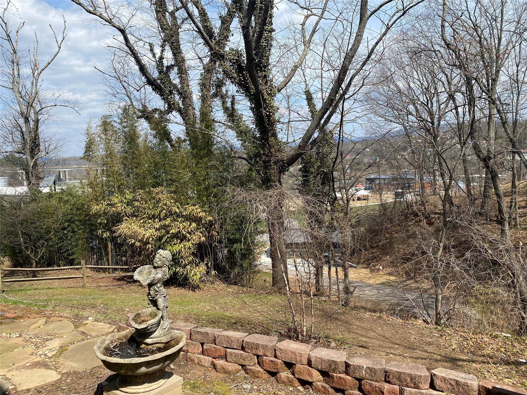 16 Reynolds Road Asheville NC 28806