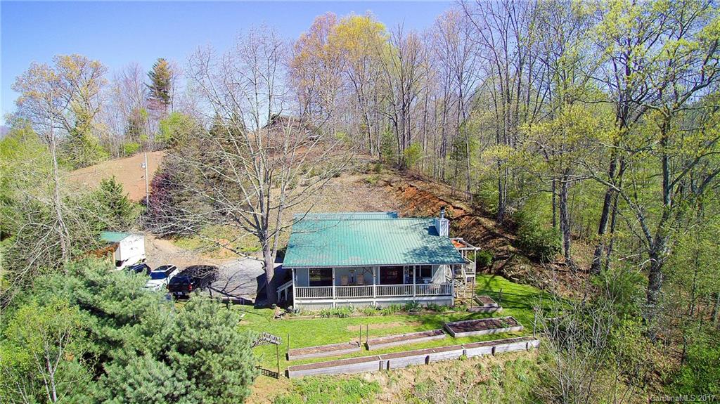 202 Hamlet Drive Burnsville NC 28714