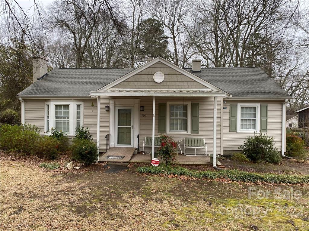 709 W Oak Street Shelby NC 28150
