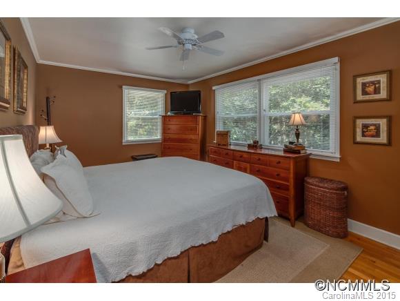 18 Clearbrook Road Asheville NC 28805