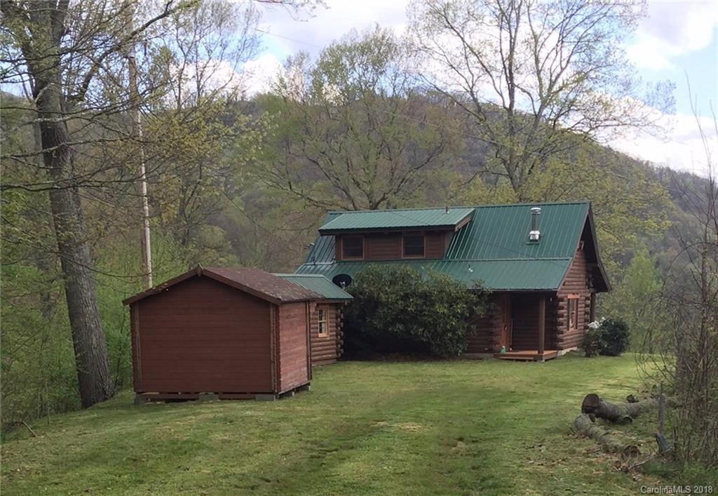 81 Little Roundtop Road Clyde NC 28721