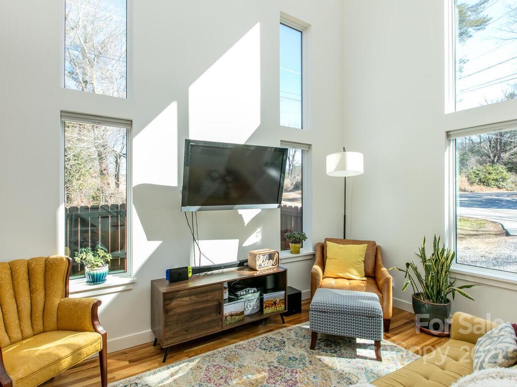 54 Busbee View Road Asheville NC 28803