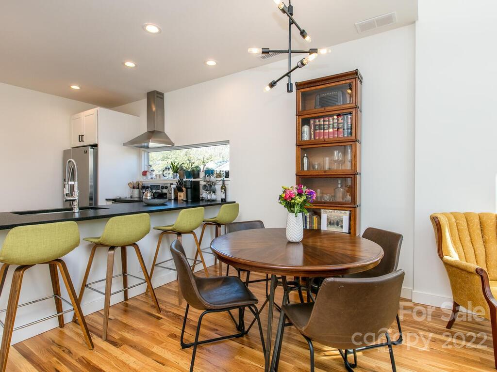 54 Busbee View Road Asheville NC 28803