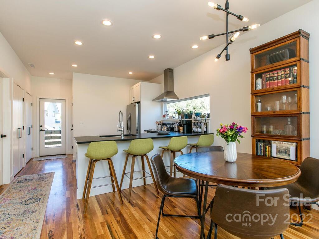 54 Busbee View Road Asheville NC 28803
