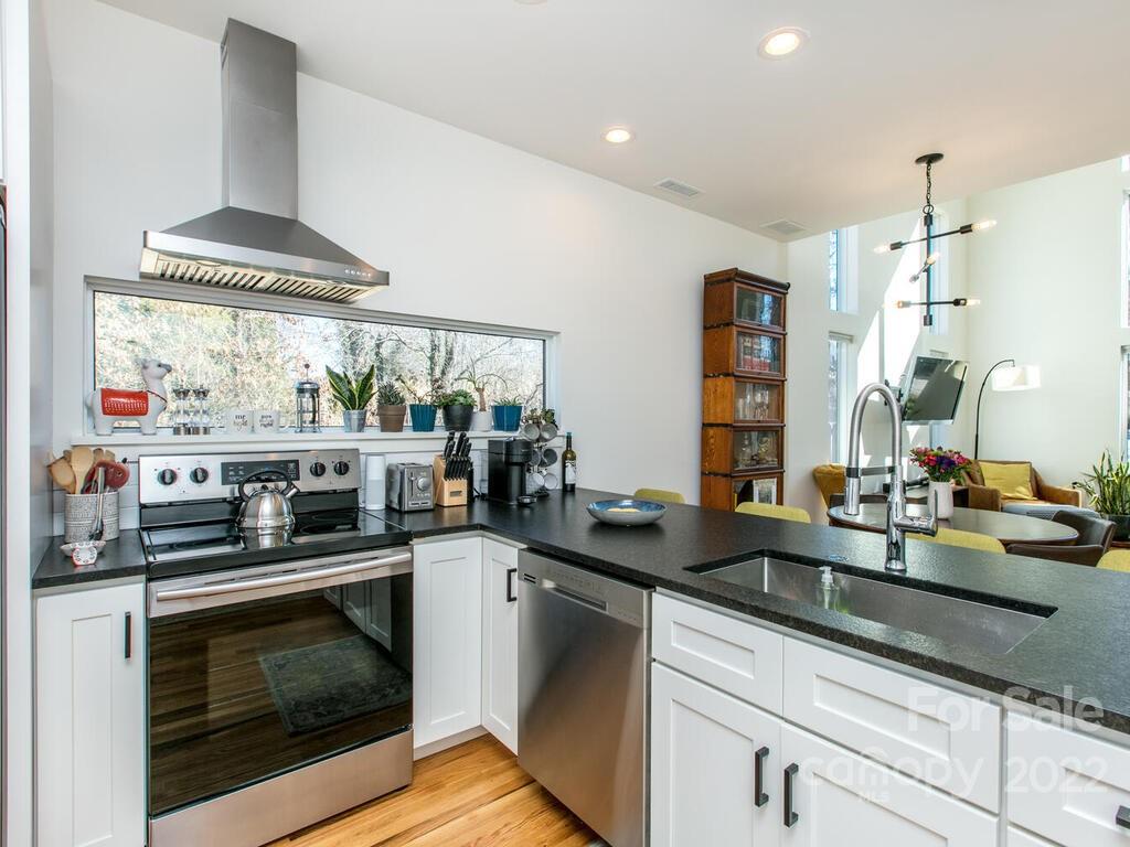54 Busbee View Road Asheville NC 28803