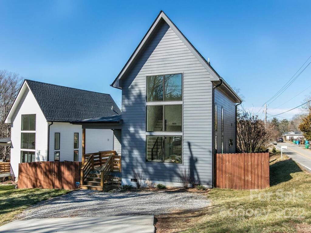 54 Busbee View Road Asheville NC 28803