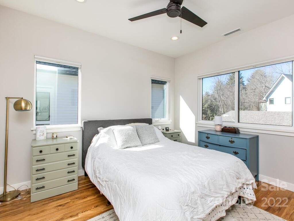 54 Busbee View Road Asheville NC 28803