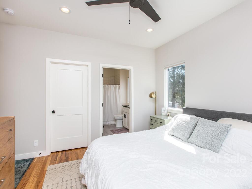 54 Busbee View Road Asheville NC 28803