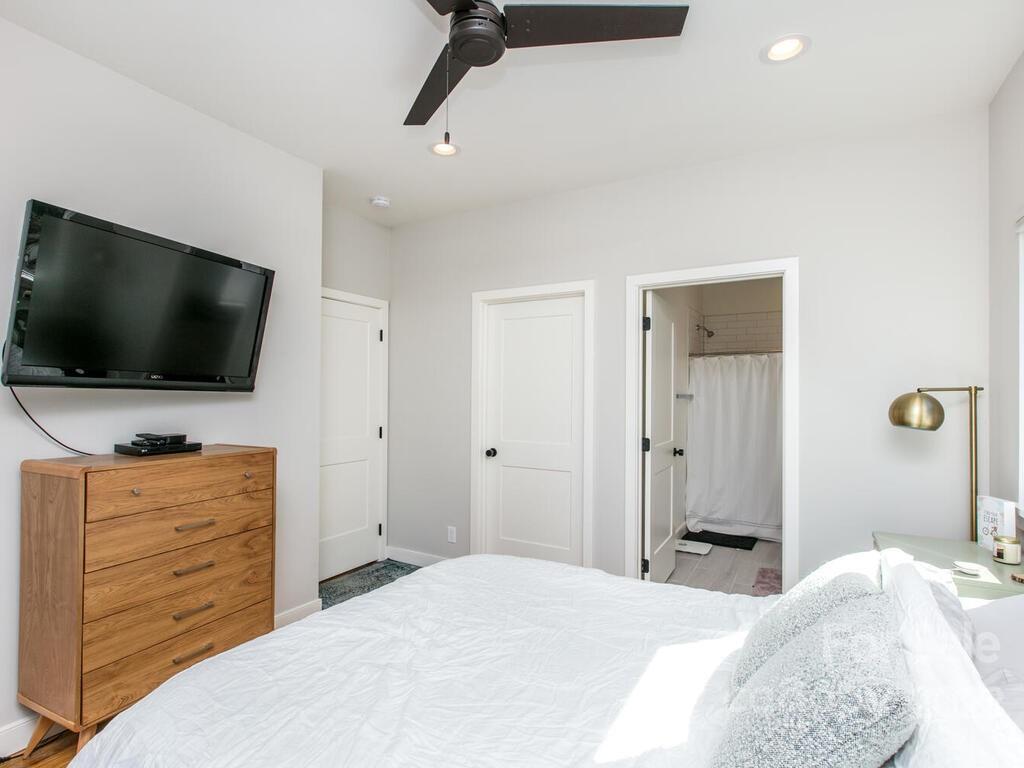 54 Busbee View Road Asheville NC 28803
