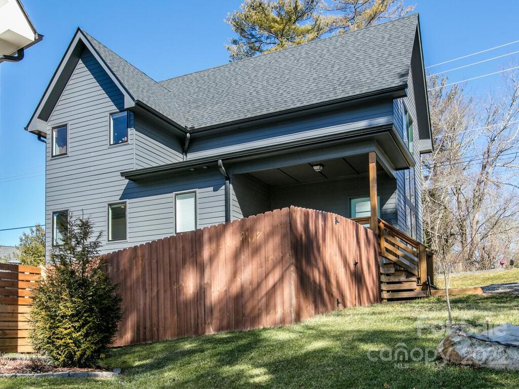 54 Busbee View Road Asheville NC 28803