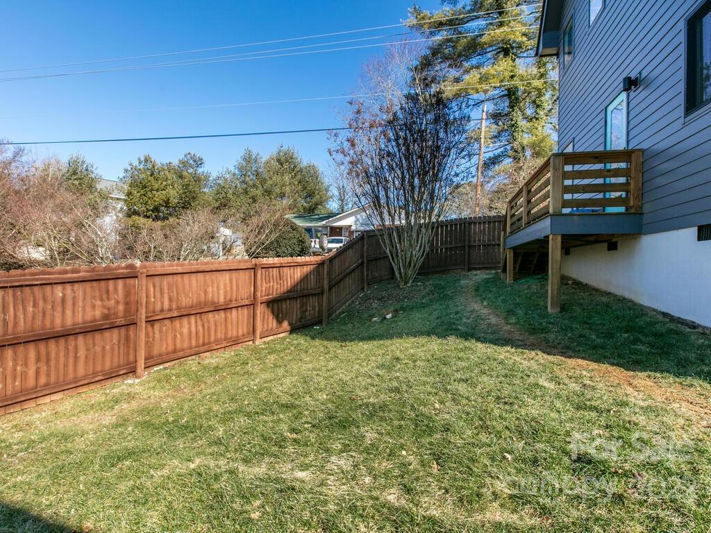 54 Busbee View Road Asheville NC 28803