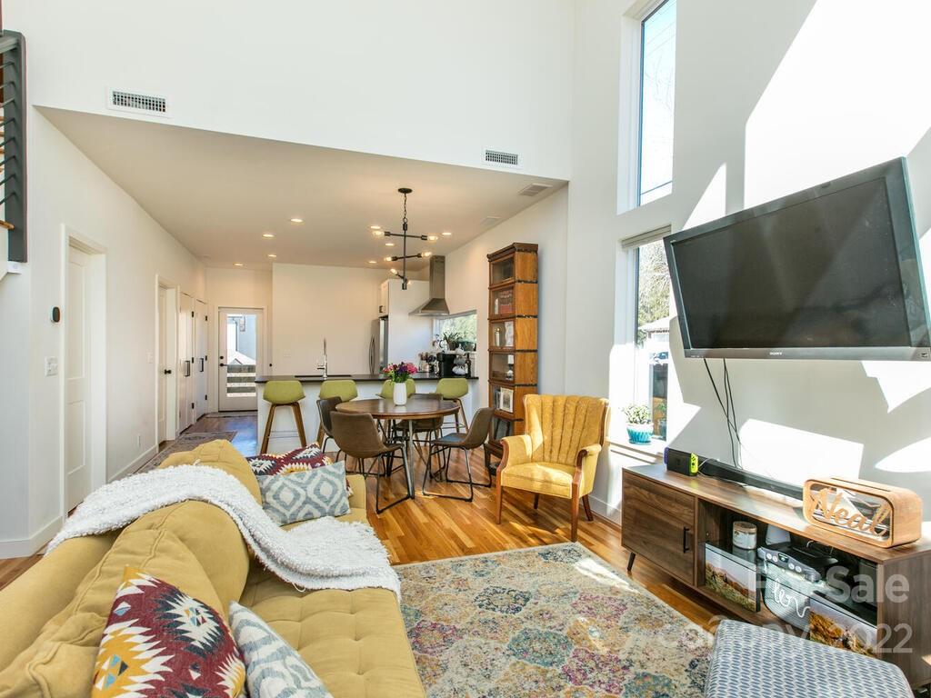54 Busbee View Road Asheville NC 28803