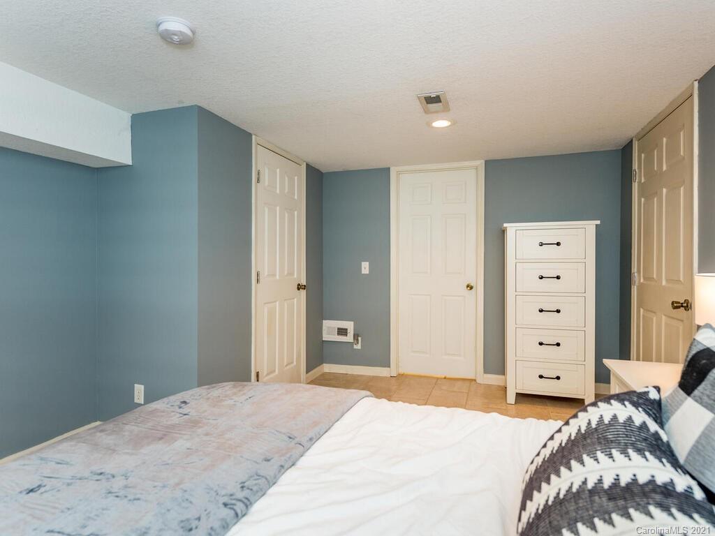 10 Poplar Terrace Arden NC 28704
