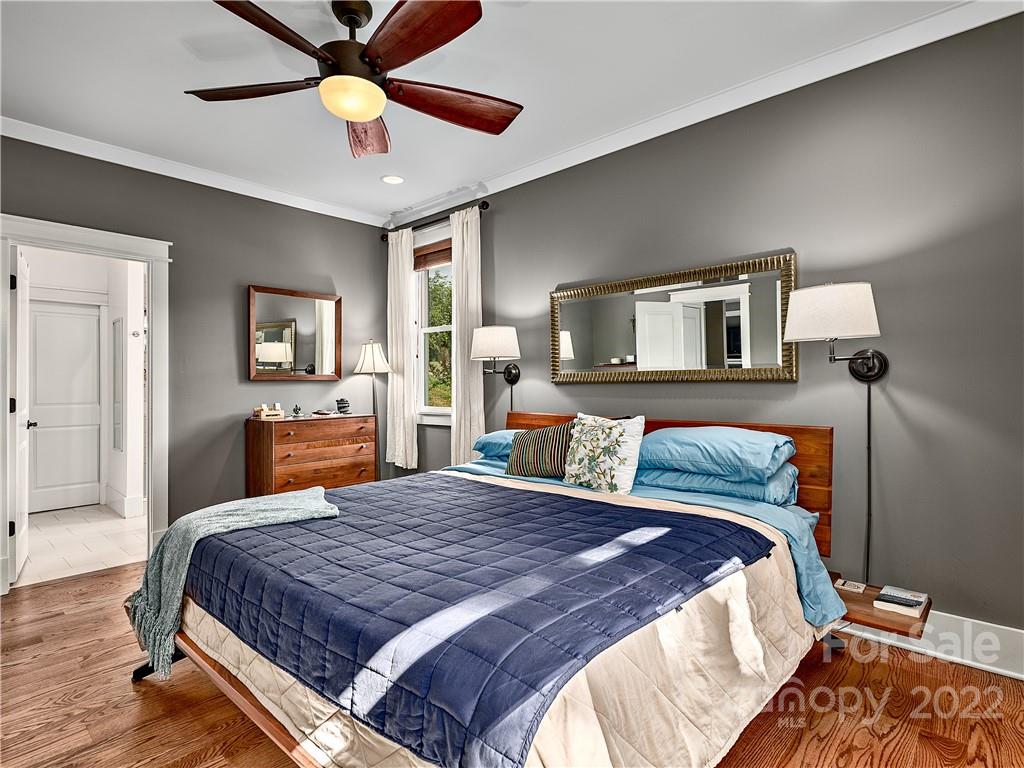 17 Ridgeway Avenue Asheville NC 28806