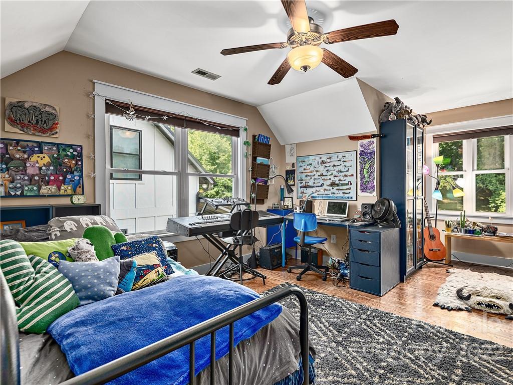 17 Ridgeway Avenue Asheville NC 28806