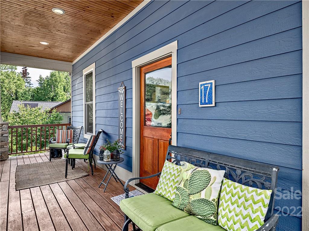 17 Ridgeway Avenue Asheville NC 28806