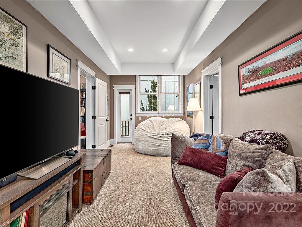 17 Ridgeway Avenue Asheville NC 28806