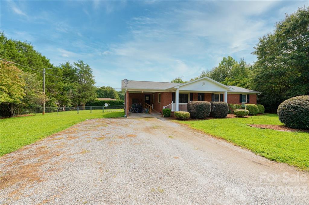 1064 La Wanna Drive Newton NC 28658