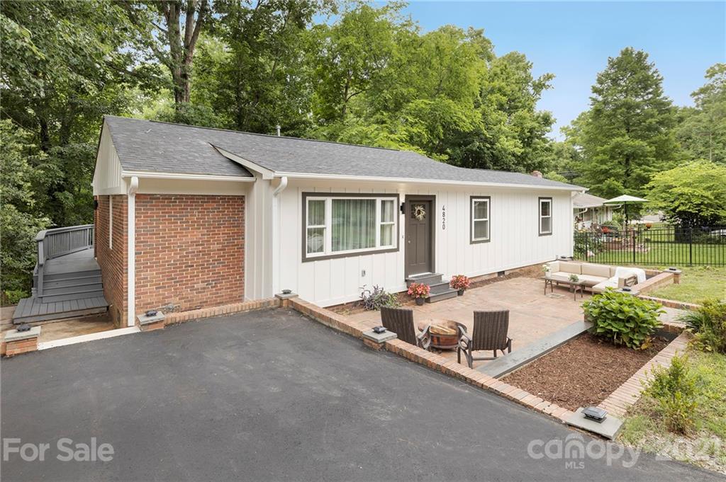 4820 Valley Stream Road Charlotte NC 28209