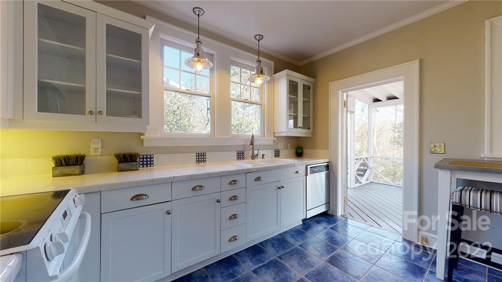 2211 Vail Avenue Charlotte NC 28207