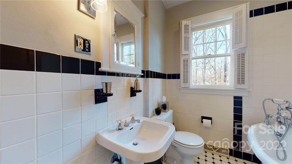 2211 Vail Avenue Charlotte NC 28207