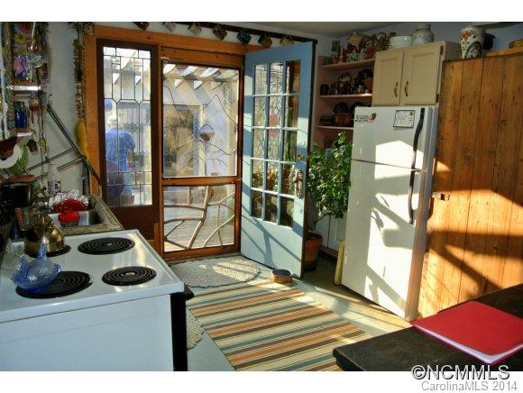 234 Buddha Lane Burnsville NC 28714