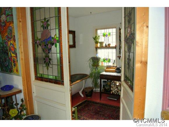 234 Buddha Lane Burnsville NC 28714