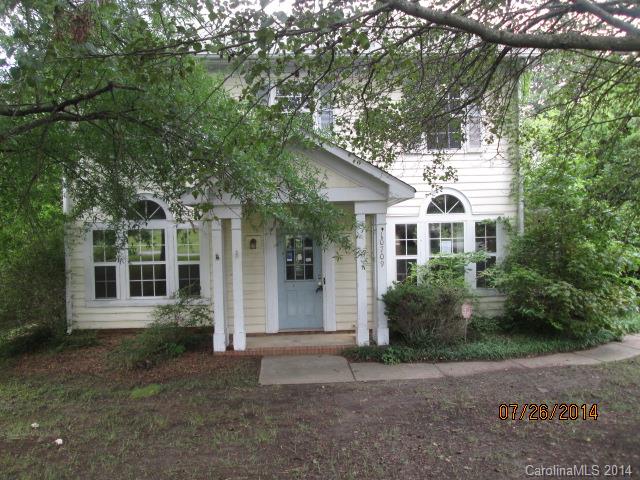 10709 Tapestry Court Charlotte NC 28262