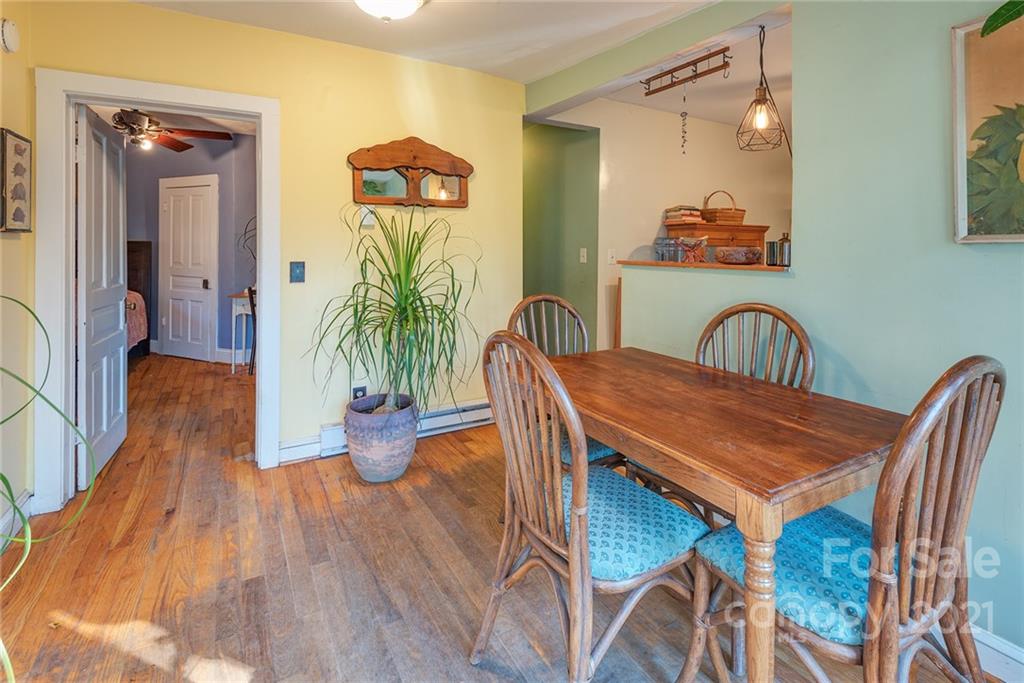 19 Ezelle Street Asheville NC 28806