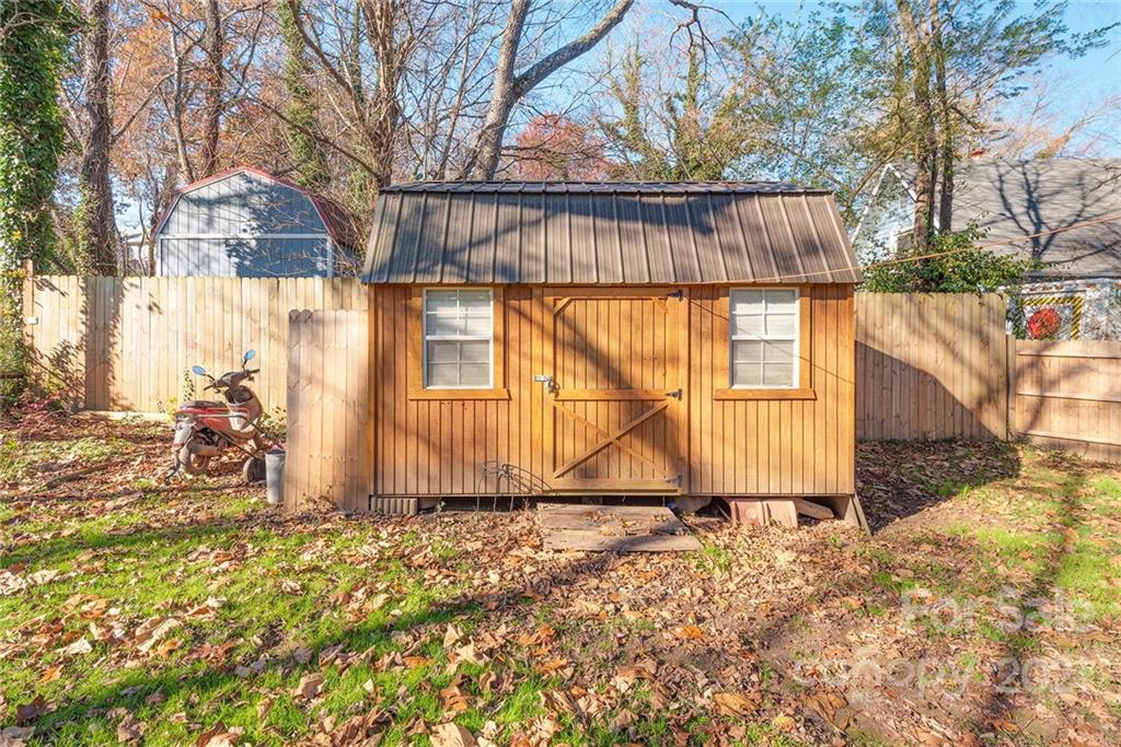 19 Ezelle Street Asheville NC 28806