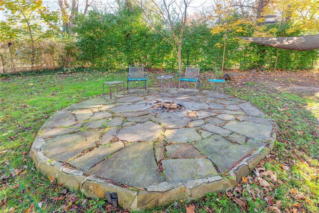 19 Ezelle Street Asheville NC 28806