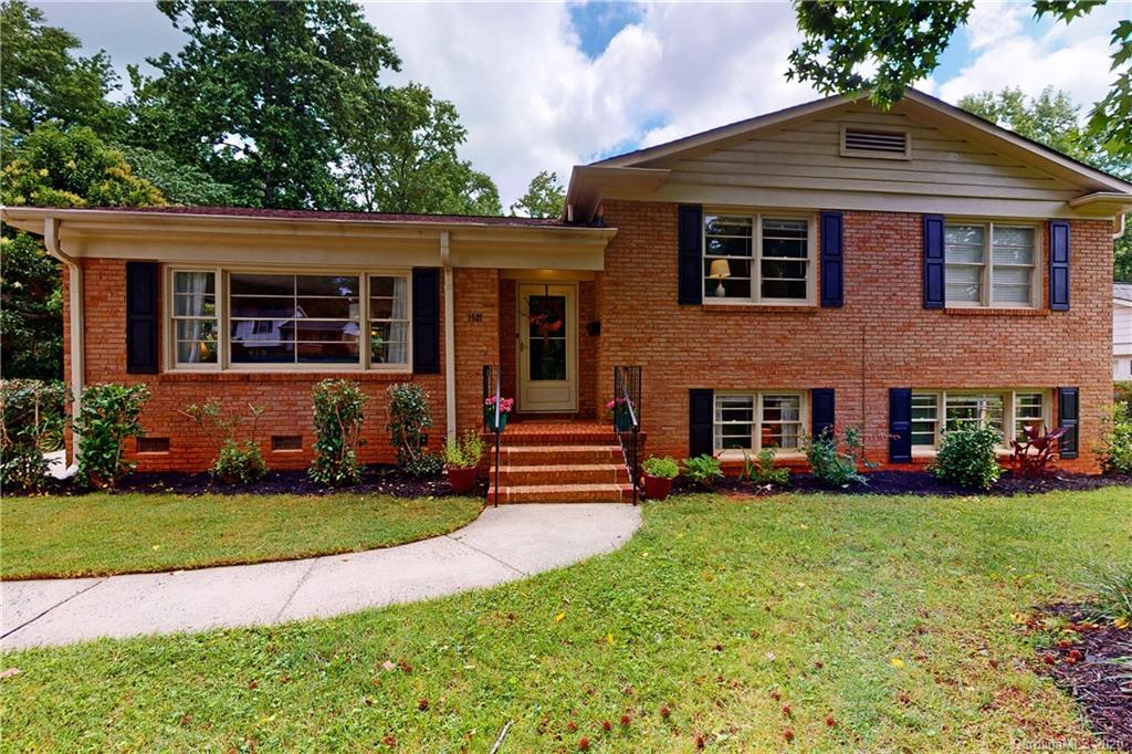 1527 Tamworth Drive Charlotte NC 28210