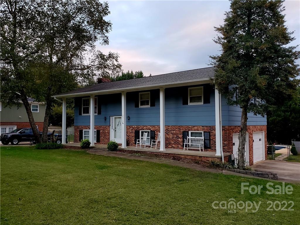 2310 24th Avenue NE Hickory NC 28601