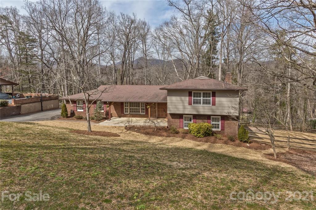 12 Mayfair Drive Candler NC 28715