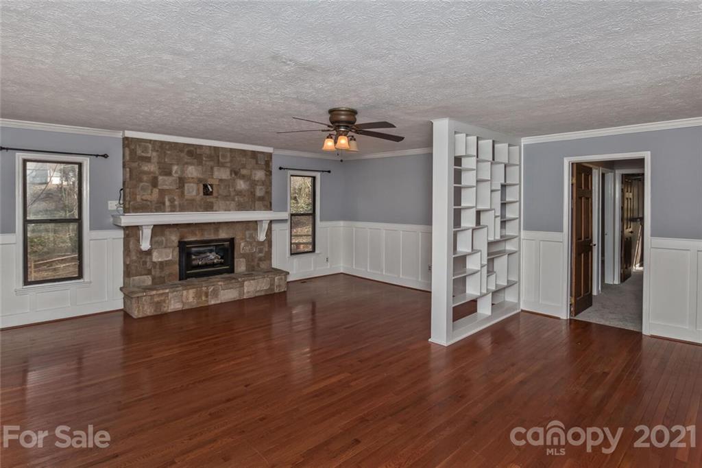 12 Mayfair Drive Candler NC 28715