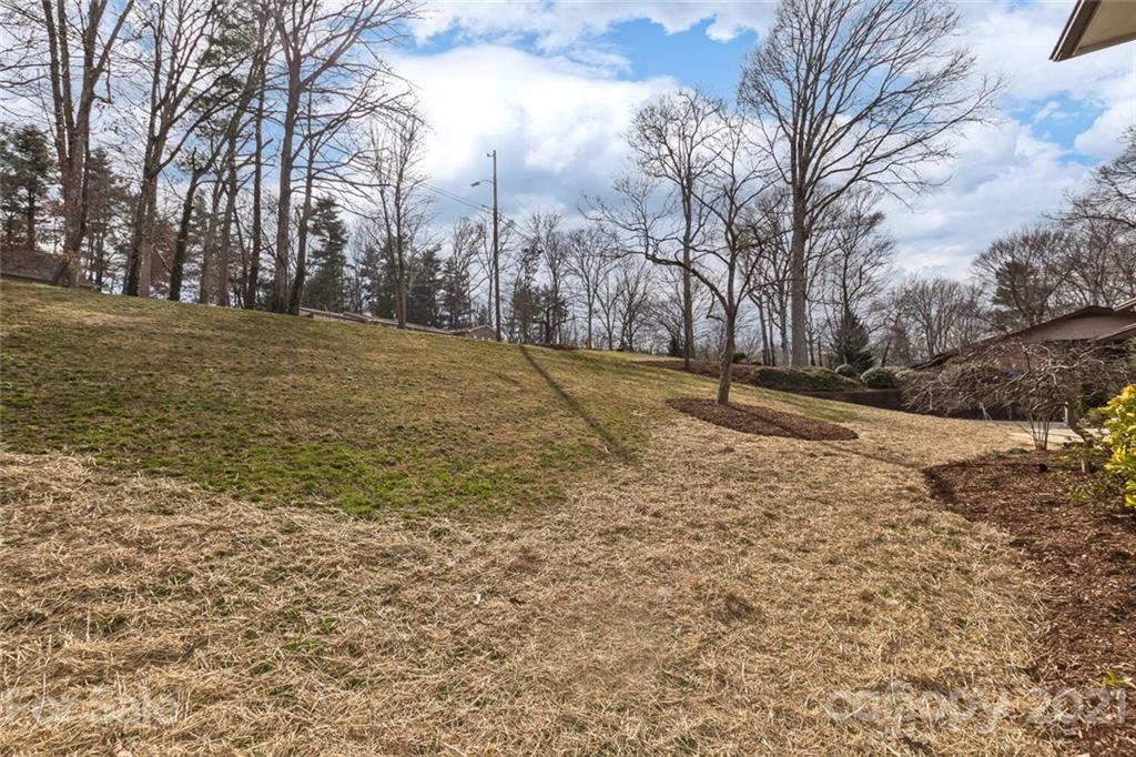 12 Mayfair Drive Candler NC 28715