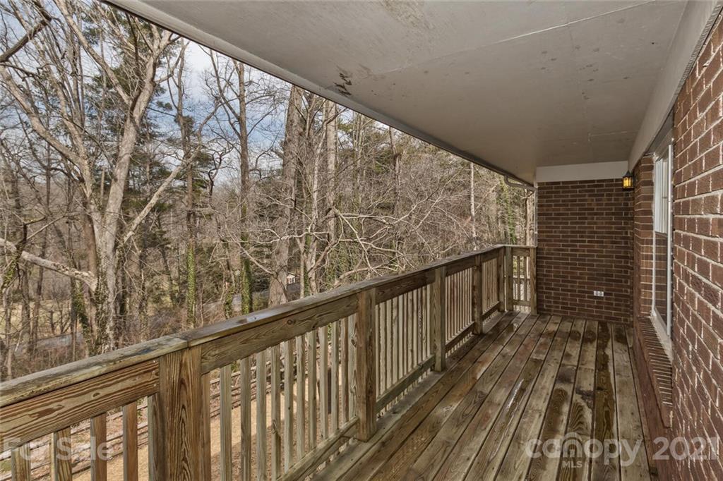 12 Mayfair Drive Candler NC 28715