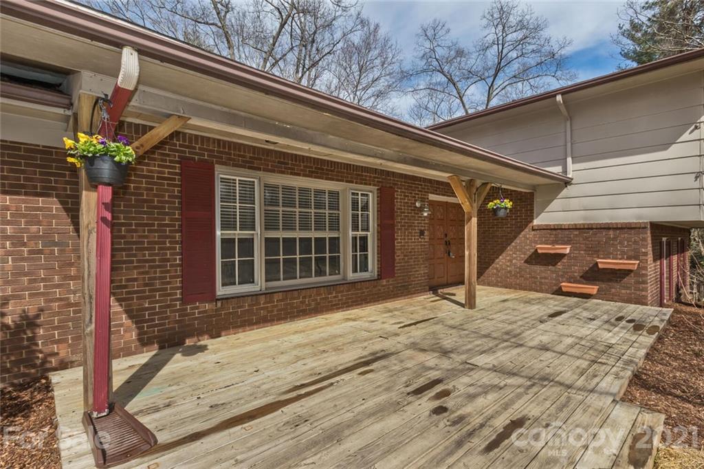 12 Mayfair Drive Candler NC 28715