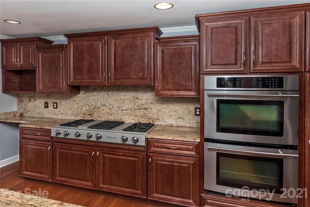12 Mayfair Drive Candler NC 28715