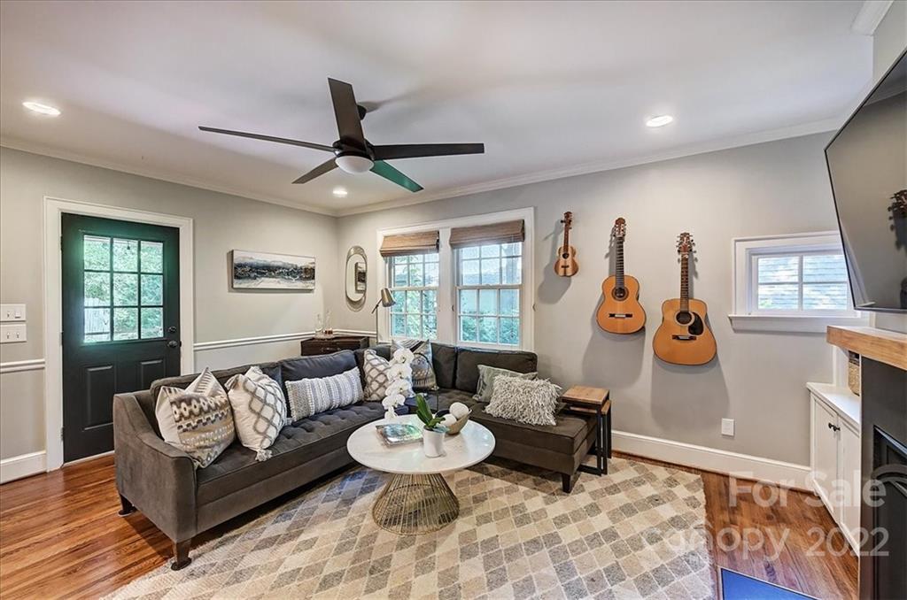2325 Pender Place Charlotte NC 28209