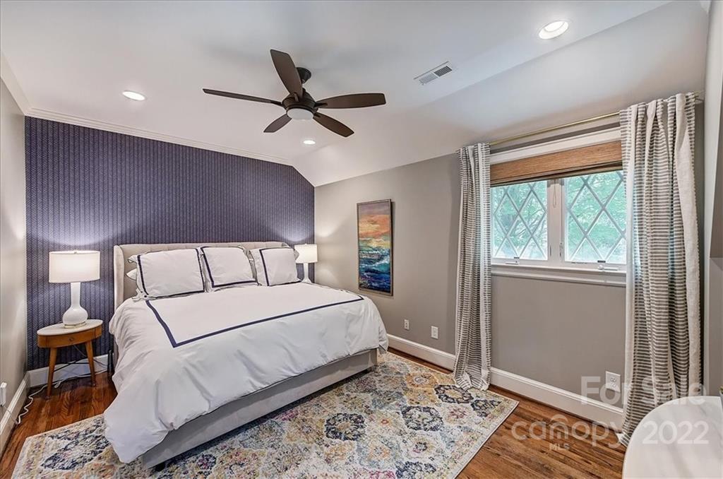 2325 Pender Place Charlotte NC 28209