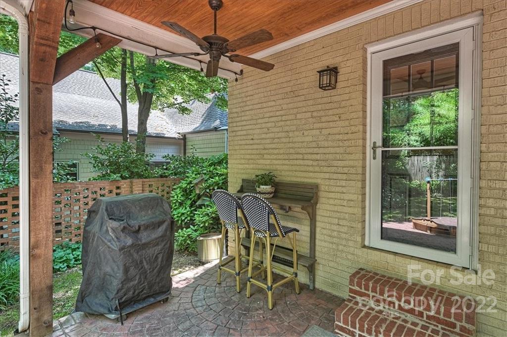 2325 Pender Place Charlotte NC 28209