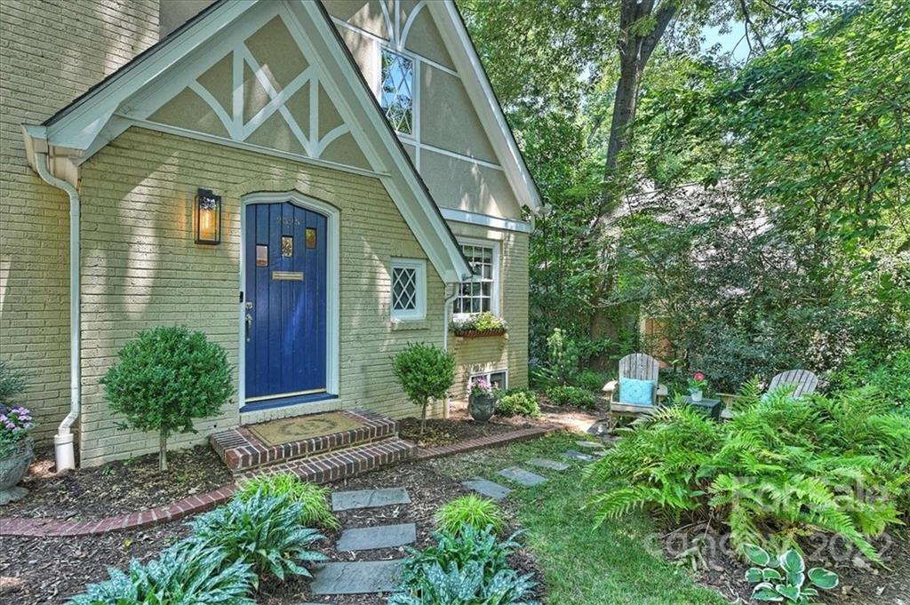 2325 Pender Place Charlotte NC 28209